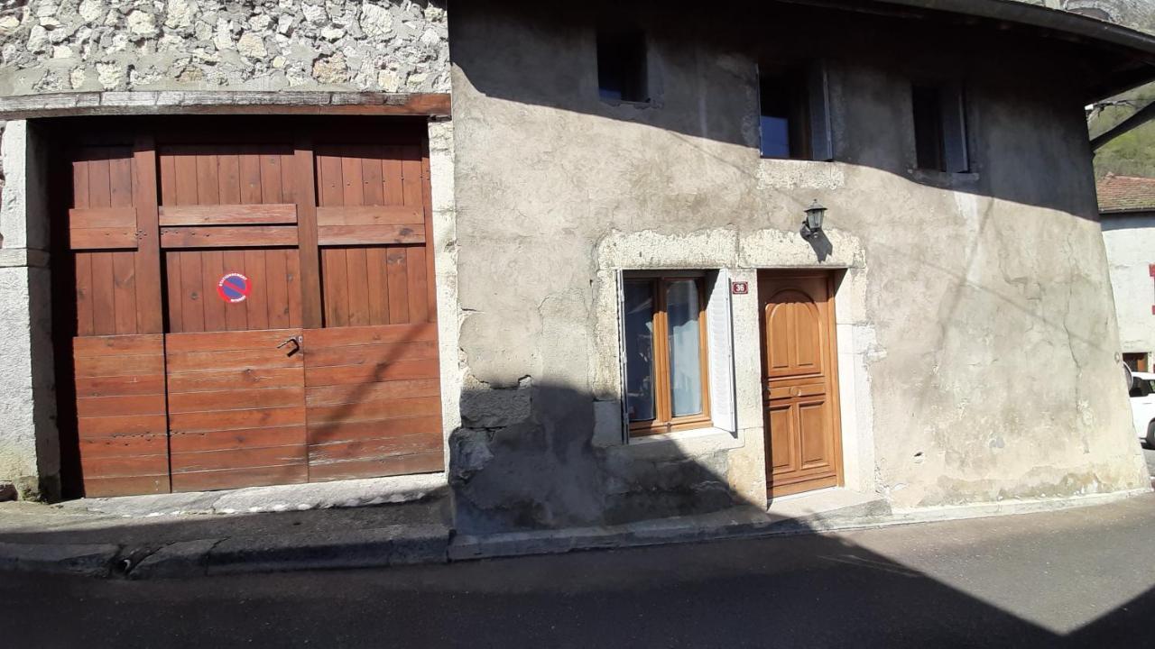 Petite Maison De Village Situee Entre Lacs, Cascades Et Montagnes Virieu-le-Grand Ngoại thất bức ảnh