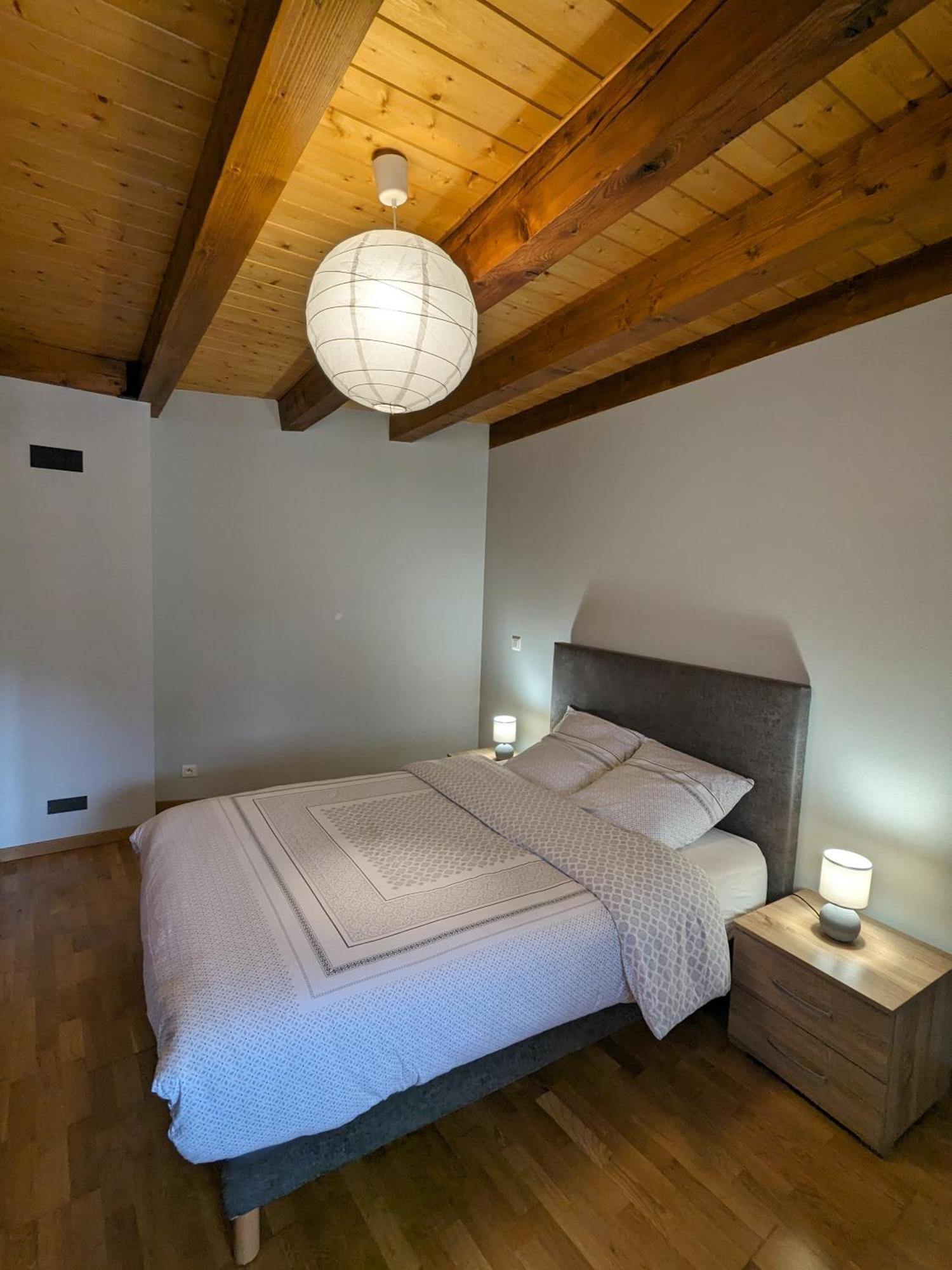 Petite Maison De Village Situee Entre Lacs, Cascades Et Montagnes Virieu-le-Grand Ngoại thất bức ảnh